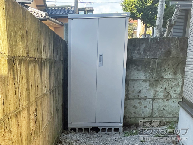 栃木県宇都宮市のの物置・屋外倉庫 アイビーストッカー 900×755×1603 BJX-097D-PS 施工例