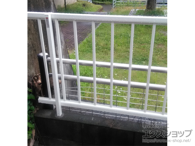 千葉県柏市ののフェンス・柵 ミエッタフェンス 防犯たて格子タイプ　自由柱施工 施工例