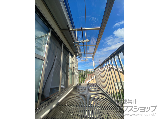 兵庫県宝塚市ののバルコニー・ベランダ屋根 スピーネ F型 ビューステージHスタイル屋根タイプ 単体＋吊下げ物干しAセット 施工例
