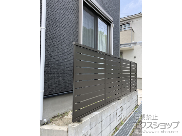 愛知県豊明市ののフェンス・柵 モクハイフェンス アルミ色タイプ フリーポールタイプ 施工例