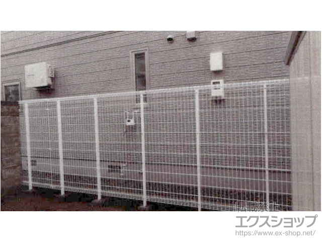 北海道帯広市ののフェンス・柵 ハイグリッドフェンス11型 高尺タイプ　フリーポールタイプ 施工例