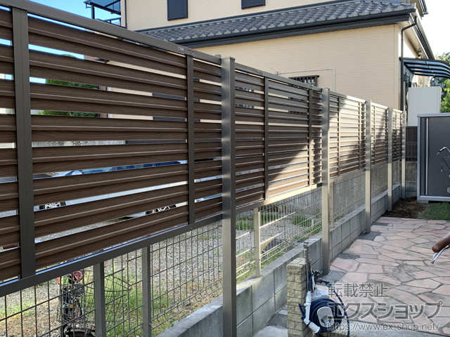 埼玉県越谷市ののフェンス・柵 モクハイフェンス 2段支柱(パネル1段) 施工例