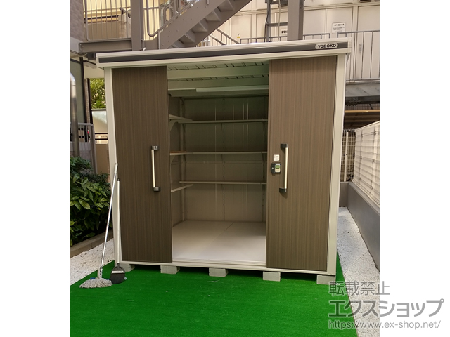 東京都葛飾区のの物置・屋外倉庫 エルモ 一般型 2570×2920×2356（LMD-2529H） LMD-2529H-DW 施工例
