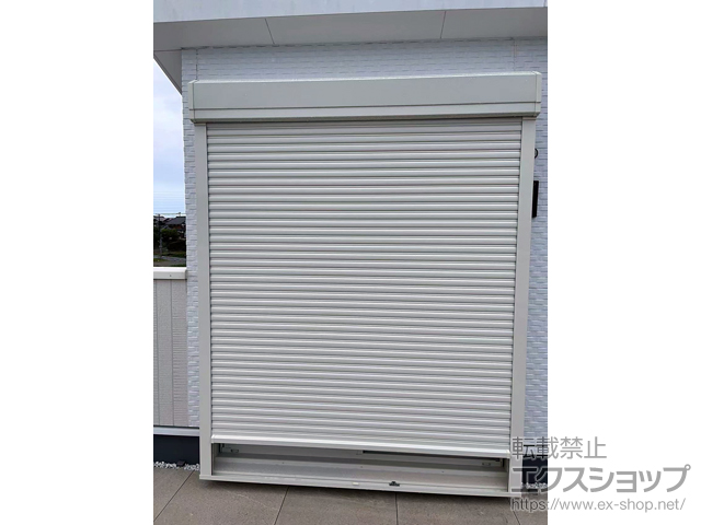 大阪府和泉市のLIXIL リクシル（トステム）の窓シャッター リフォームシャッター 手動式 標準タイプ *バルコニー納まり 施工例