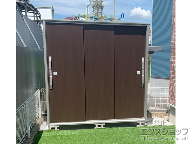 愛知県高浜市のの物置・屋外倉庫 エスモ 一般型 1950×924×1913 ESF-1909A-WC 施工例