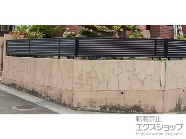福岡県福岡市ののフェンス・柵 ミエーネフェンス 目隠しルーバータイプ・自由柱施工 施工例