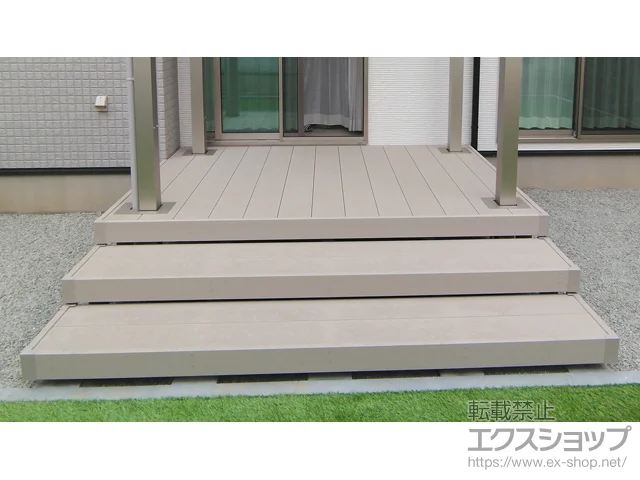 宮城県大崎市のYKKAPのウッドデッキ リウッドデッキ 200 施工例