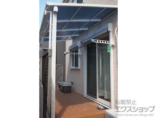 東京都東大和市のYKKAPのテラス屋根 ソラリア F型 テラスタイプ 単体 積雪〜20cm対応 施工例