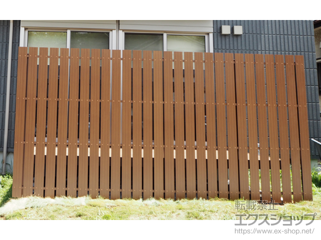 千葉県柏市ののフェンス・柵 タテイタスタイル 120サイズ（隙間20mm）高尺タイプ 施工例