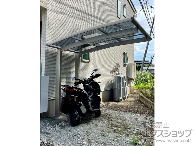 山梨県富士吉田市ののサイクルポート・駐輪場 プレシオスポート ミニ 積雪〜20cm対応 施工例