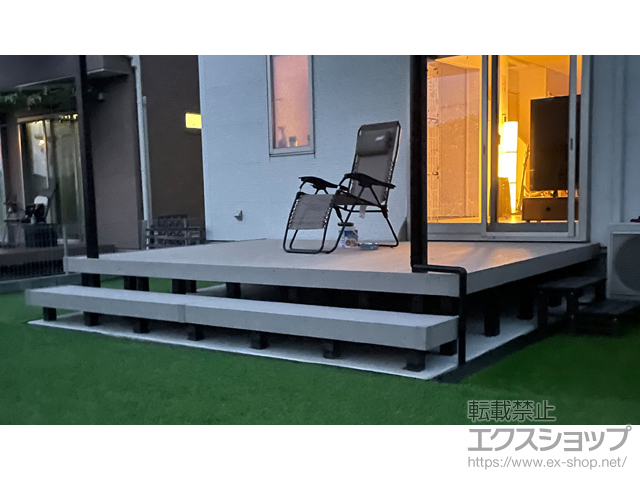 岐阜県多治見市ののウッドデッキ リウッドデッキ 200＋リウッドデッキ 200 段床セット正面タイプ1段 施工例