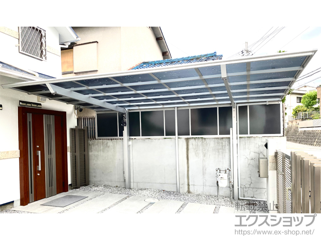 奈良県奈良市ののカーポート ネスカF (フラットスタイル) 積雪〜20cm対応＋サイドパネル 1段 施工例