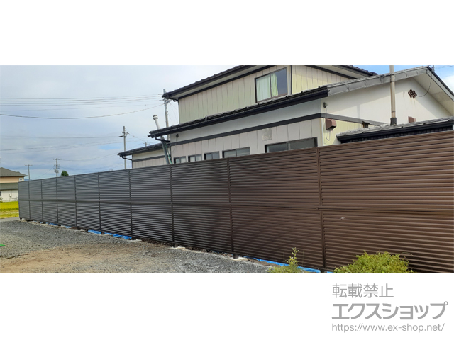 岩手県花巻市ののフェンス・柵 ミエーネフェンス 目隠しルーバータイプ 2段支柱 自立建て用 施工例