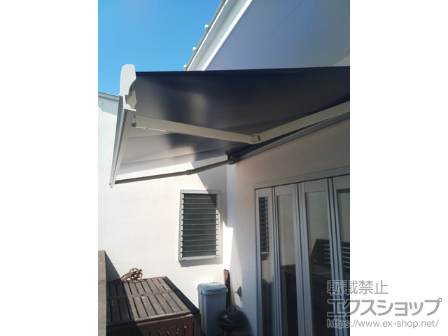 神奈川県藤沢市のLIXIL リクシル（トステム）のオーニング・日よけ 彩風 あやかぜ S型 手動式 施工例