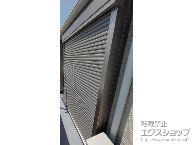 茨城県水戸市のLIXIL リクシル（トステム）の窓シャッター リフォームシャッター 手動式 標準タイプ 施工例