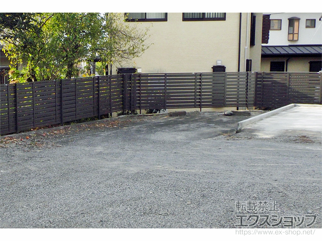 神奈川県小田原市ののフェンス・柵 モクハイフェンス アルミ色タイプ フリーポールタイプ 施工例