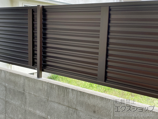 愛媛県松山市ののフェンス・柵 ミエーネフェンス 目隠しルーバータイプ 自由柱施工 施工例
