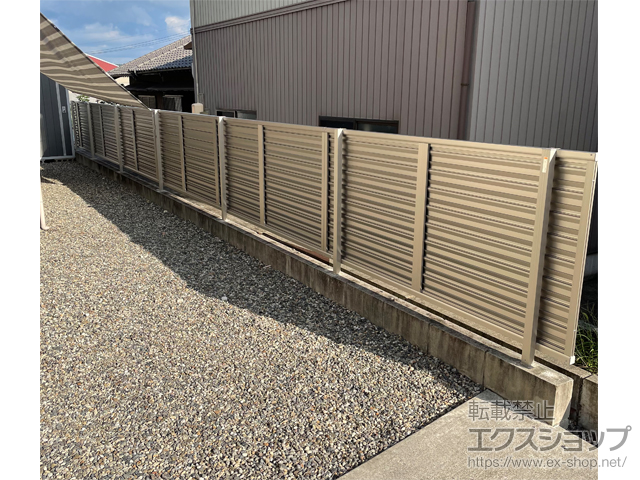 岐阜県可児市ののフェンス・柵 ミエーネフェンス 目隠しルーバータイプ　自由柱施工 施工例