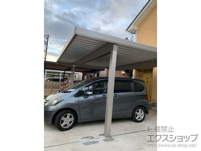富山県富山市ののカーポート ジーポートneo Aタイプ 2台用 角柱4本仕様 積雪〜100cm対応 施工例