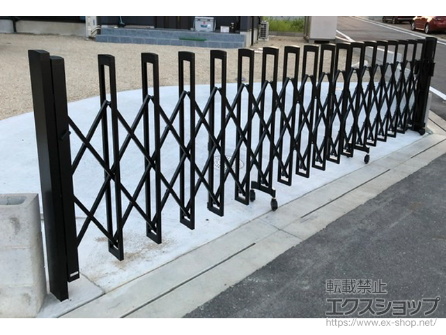 愛知県愛知郡東郷町ののカーゲート トリップゲートII 2型 スタンダード ノンレール 片開き 48S 施工例