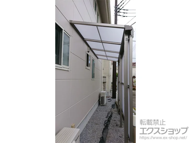 埼玉県蓮田市のLIXIL(リクシル)のテラス屋根 スピーネ F型 テラスタイプ 単体 積雪～20cm対応+前面スクリーン*2段 施工例