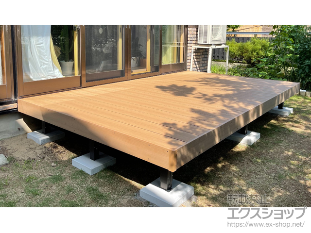 山形県東田川郡庄内町ののウッドデッキ 樹ら楽ステージ 木彫 施工例