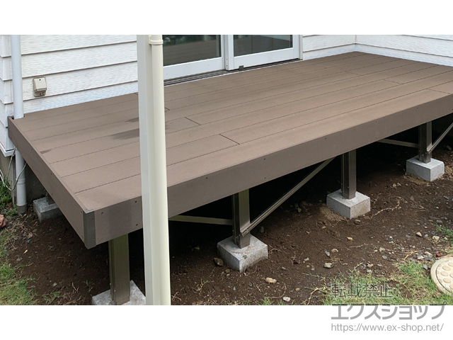 埼玉県北本市のLIXIL リクシル（トステム）のウッドデッキ レストステージ 幕板納まり 施工例