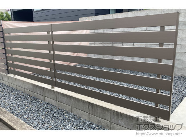 愛知県一宮市ののフェンス・柵 フレイナフェンス Y1型 アルミ色タイプ 施工例