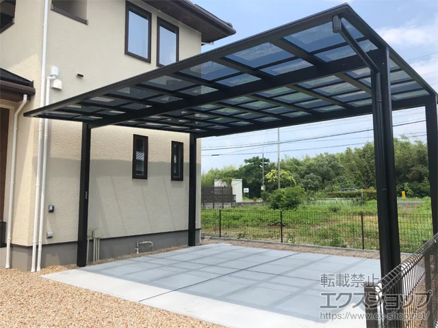 滋賀県守山市のYKKAPのカーポート エフルージュ ツイン FIRST 積雪～20cm対応 施工例