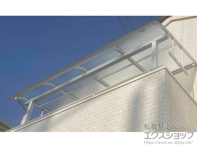 千葉県市原市ののバルコニー・ベランダ屋根 ソラリア R型 屋根タイプ 単体 積雪〜20cm対応+吊り下げ式固定物干し 施工例