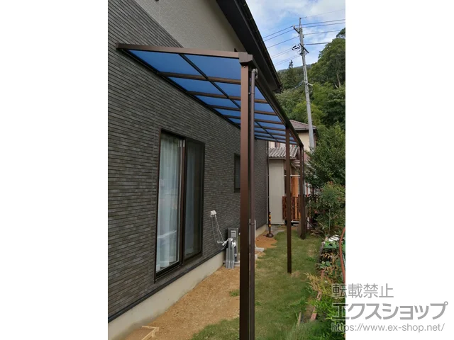 広島県広島市のYKKAPのテラス屋根 ソラリア F型 テラスタイプ 連棟 積雪～20cm対応 施工例