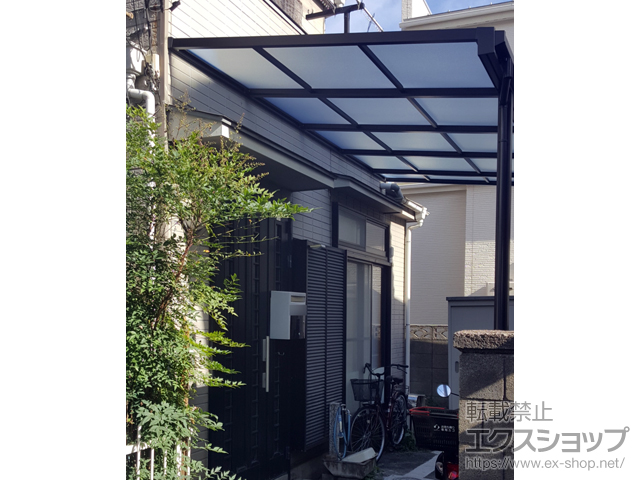 埼玉県富士見市ののテラス屋根 ソラリア F型 テラスタイプ 単体 積雪〜20cm対応 施工例