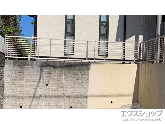 神奈川県鎌倉市ののフェンス・柵 フェンスAB YR2型 横格子2 フリーポールタイプ 施工例