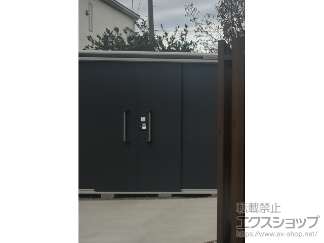 群馬県桐生市のの物置・屋外倉庫 エルモ 一般型 2570×1170×2121 LMD-2511-SM 施工例