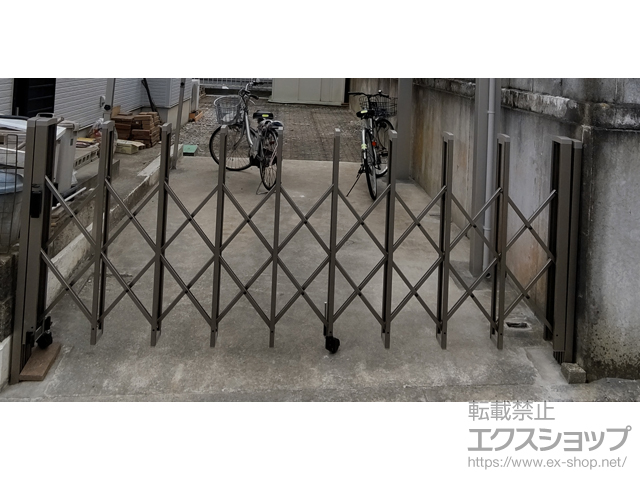 宮城県塩竈市ののカーゲート トリップゲートII 1型 シンプル ノンレール 片開き 30S 施工例
