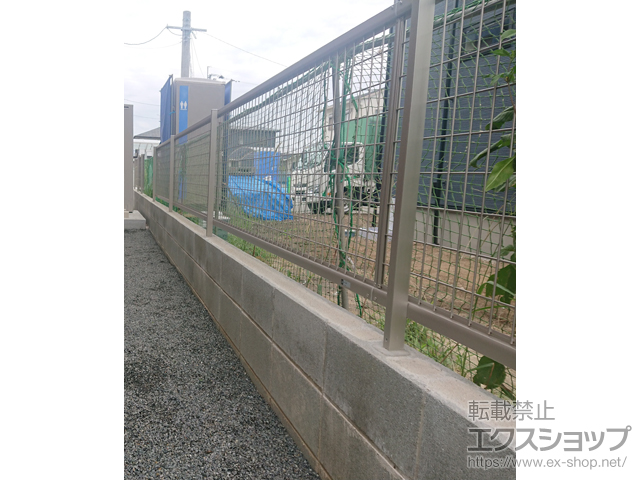 熊本県熊本市ののフェンス・柵 シンプレオフェンスM2型 縦井桁メッシュ 自由柱施工 施工例