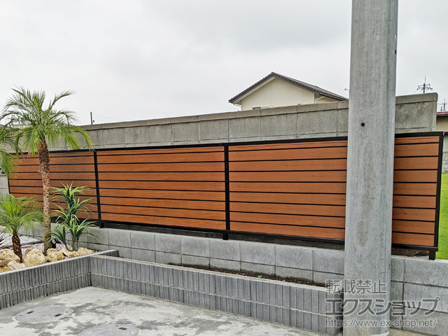 群馬県伊勢崎市ののフェンス・柵 モクアルフェンス 目隠しタイプ・自由柱施工 施工例