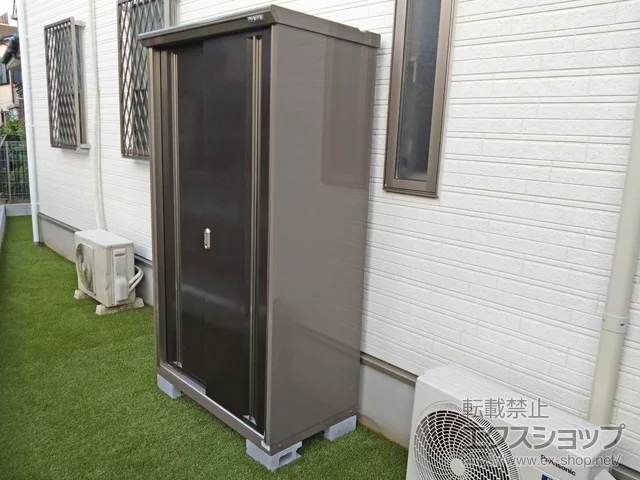 千葉県柏市のイナバの物置・収納・屋外倉庫 ナイソーシスター　1100×580×1903 KMW-116E-P-CB 施工例