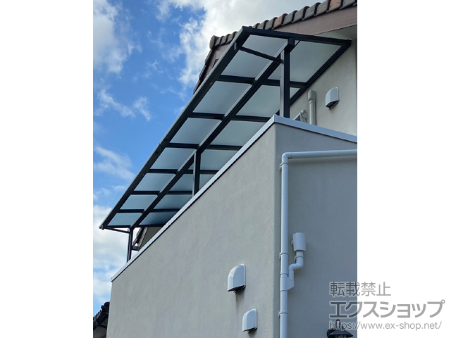 広島県広島市ののバルコニー・ベランダ屋根 スピーネ F型 屋根タイプ 連棟 積雪〜20cm対応 施工例