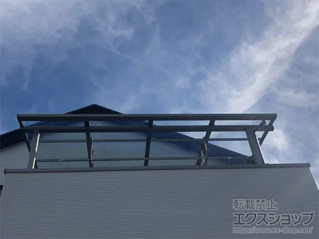 静岡県静岡市のLIXIL(リクシル)のバルコニー・ベランダ屋根 スピーネ F型 屋根タイプ 単体 積雪〜20cm対応 施工例