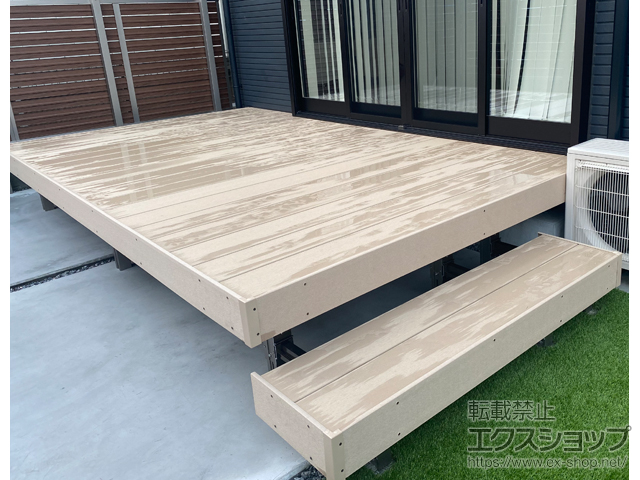 埼玉県さいたま市ののウッドデッキ 樹ら楽ステージ+リードデッキ 施工例