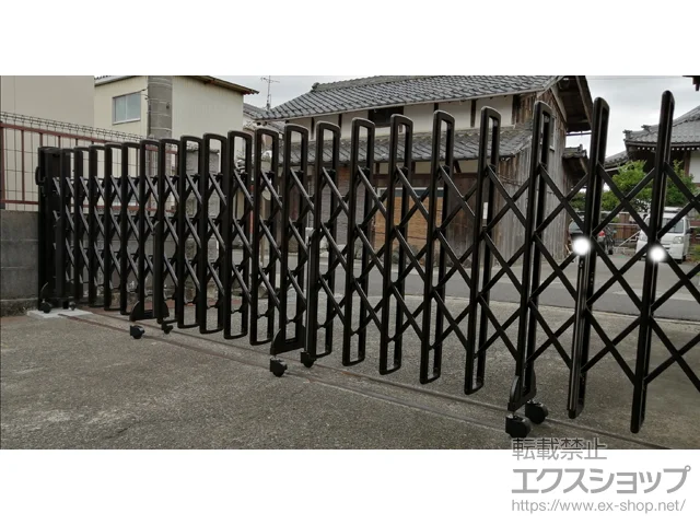 滋賀県近江八幡市のYKKAPのカーゲート レイオス1型 ノンレール 片開き　50S 施工例