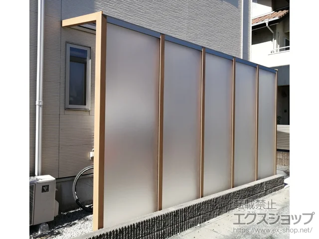 静岡県浜松市のYKKAPのテラス屋根 アウタールーフ 7型 ポリカーボネート Bタイプ基本 積雪〜20cm対応 施工例