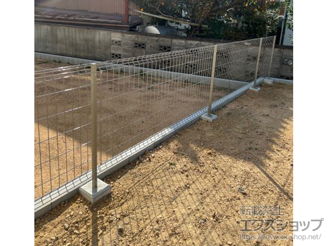長野県松本市ののフェンス・柵 イーネットフェンス 3F型 自由柱施工［約7ｍ設置］ 施工例