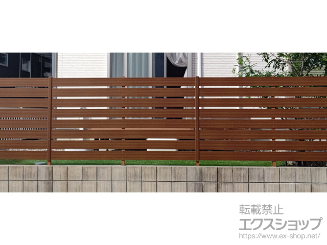 三重県亀山市ののフェンス・柵 マイティウッド デコII 120サイズ H1200隙間20mm 施工例