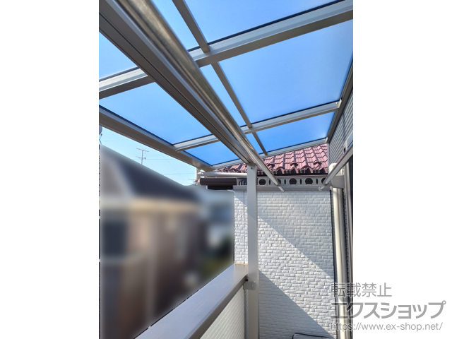 東京都町田市ののバルコニー・ベランダ屋根 ソラリア F型 屋根タイプ 単体 積雪〜20cm対応 施工例