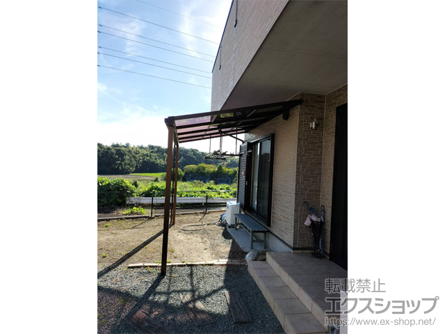 三重県鈴鹿市ののテラス屋根 ソラリア F型 テラスタイプ 単体 積雪〜20cm対応＋吊り下げ式 固定物干し 標準 施工例