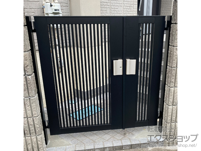埼玉県さいたま市のの門扉 開き門扉AB TR1型 親子開き 柱使用 施工例