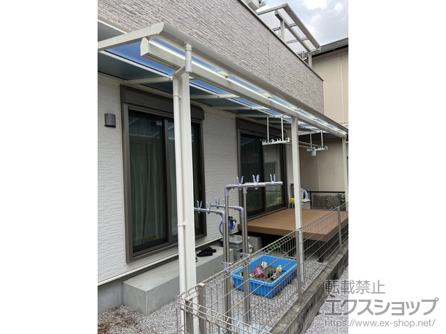 東京都国立市ののテラス屋根 ソラリア F型 テラスタイプ 連棟 積雪〜20cm対応 施工例