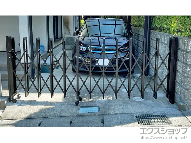大阪府泉南郡熊取町のValue Selectのカーゲート トリップゲートII 2型 スタンダード ノンレール 片開き　32S 施工例